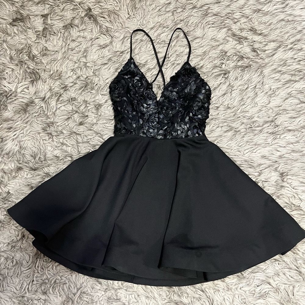 Mini Chelsea Black Dress from Honey